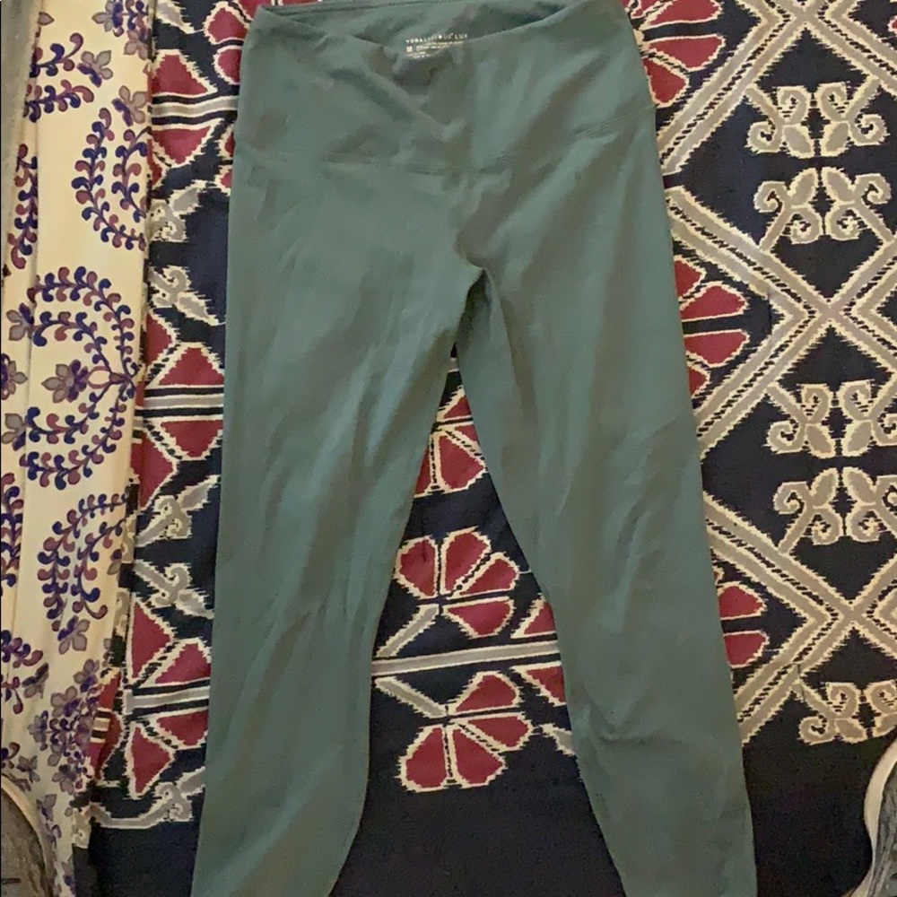 High-waisted Capri leggings